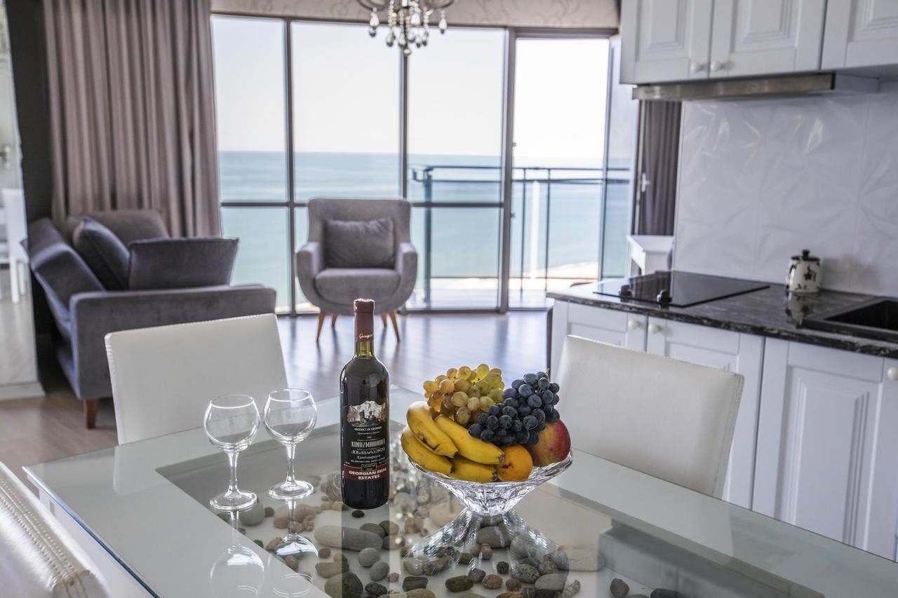 Tina'S Apartments With Panoramic Sea View Batumi Exterior foto