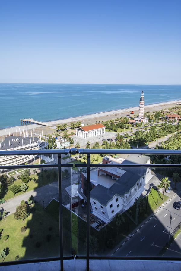 Tina'S Apartments With Panoramic Sea View Batumi Exterior foto