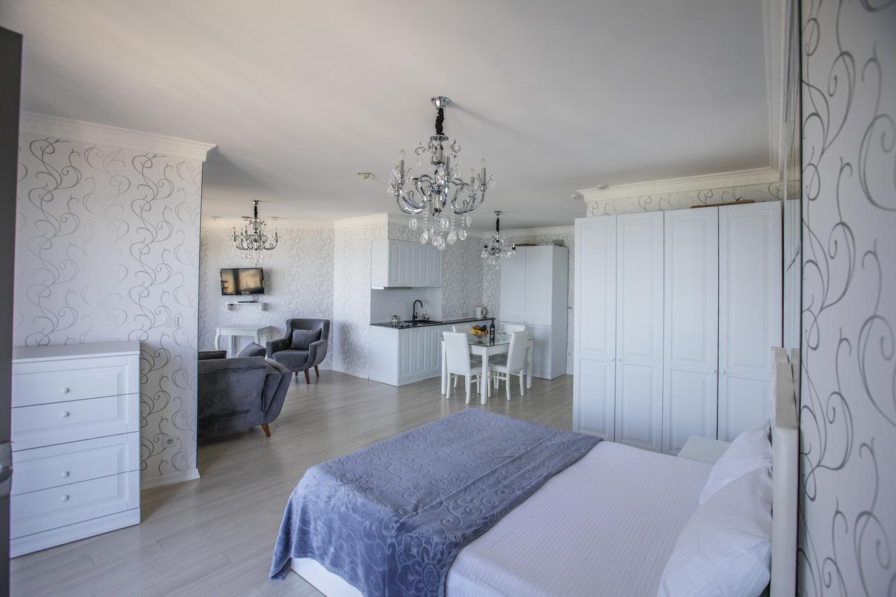 Tina'S Apartments With Panoramic Sea View Batumi Exterior foto