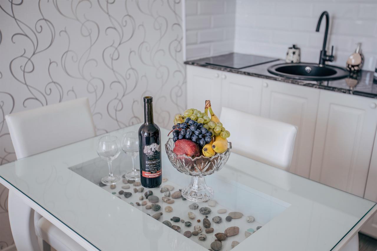 Tina'S Apartments With Panoramic Sea View Batumi Exterior foto