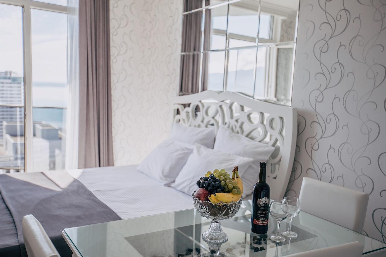 Tina'S Apartments With Panoramic Sea View Batumi Exterior foto
